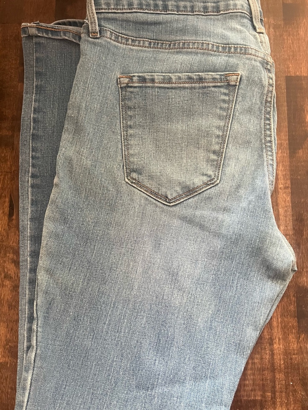 Old Navy Light Wash Women’s Skinny Jeans
